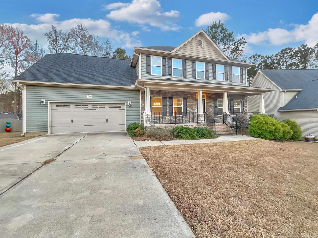 2663 Valley Dr, Clayton, NC 27520