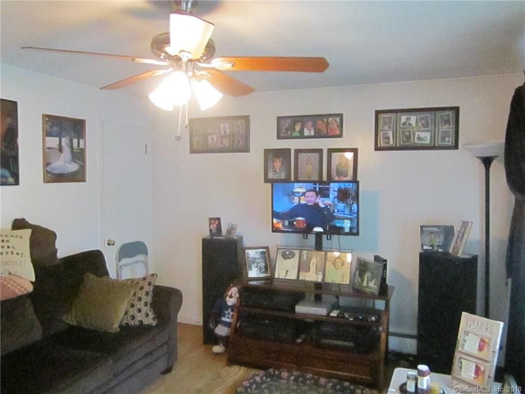 434 Crown St, Meriden, CT 06450