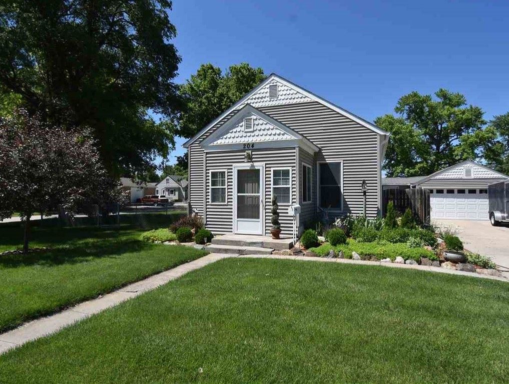 204 16th St, Gothenburg, NE 69138 Trulia