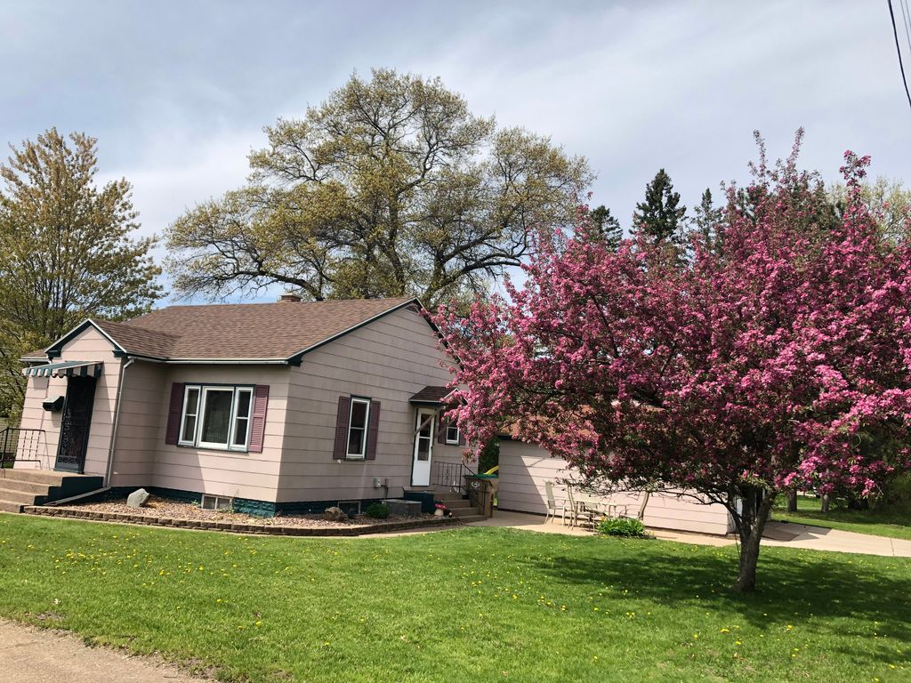 934 Warren St, Chippewa Falls, WI 54729 Trulia