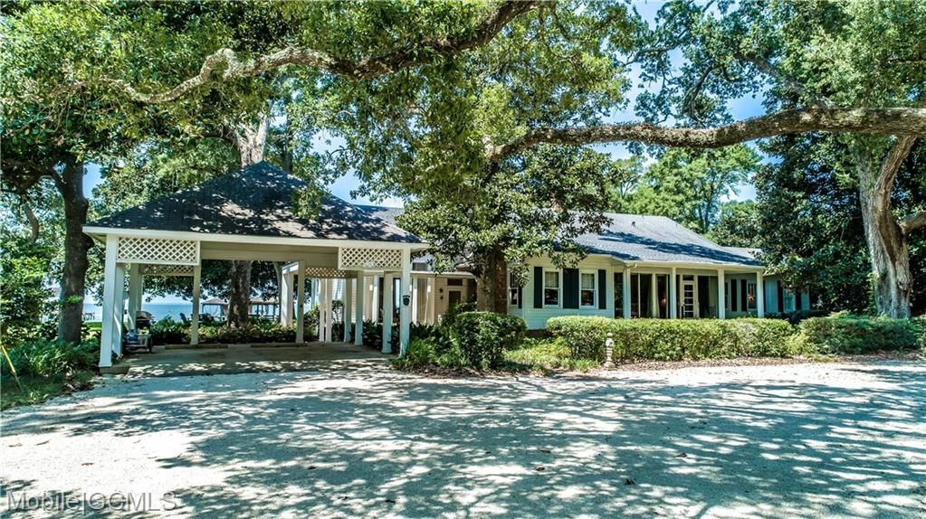 16947 Scenic Highway 98, Fairhope, AL 36532