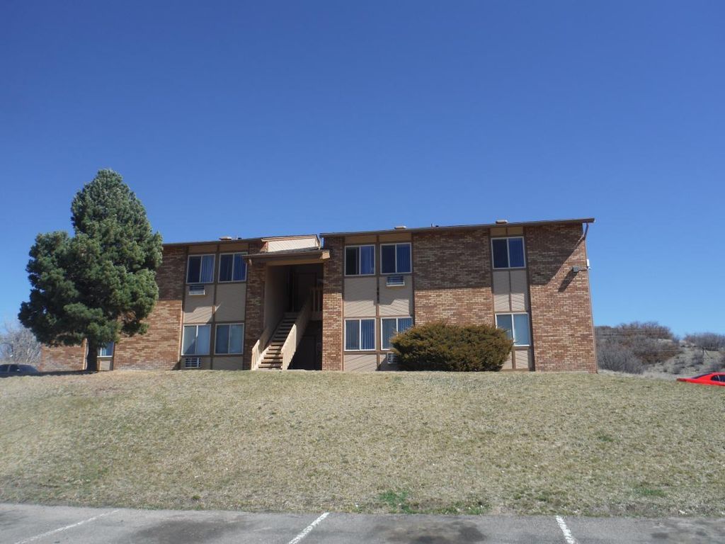 4550 Parade Field Lane
