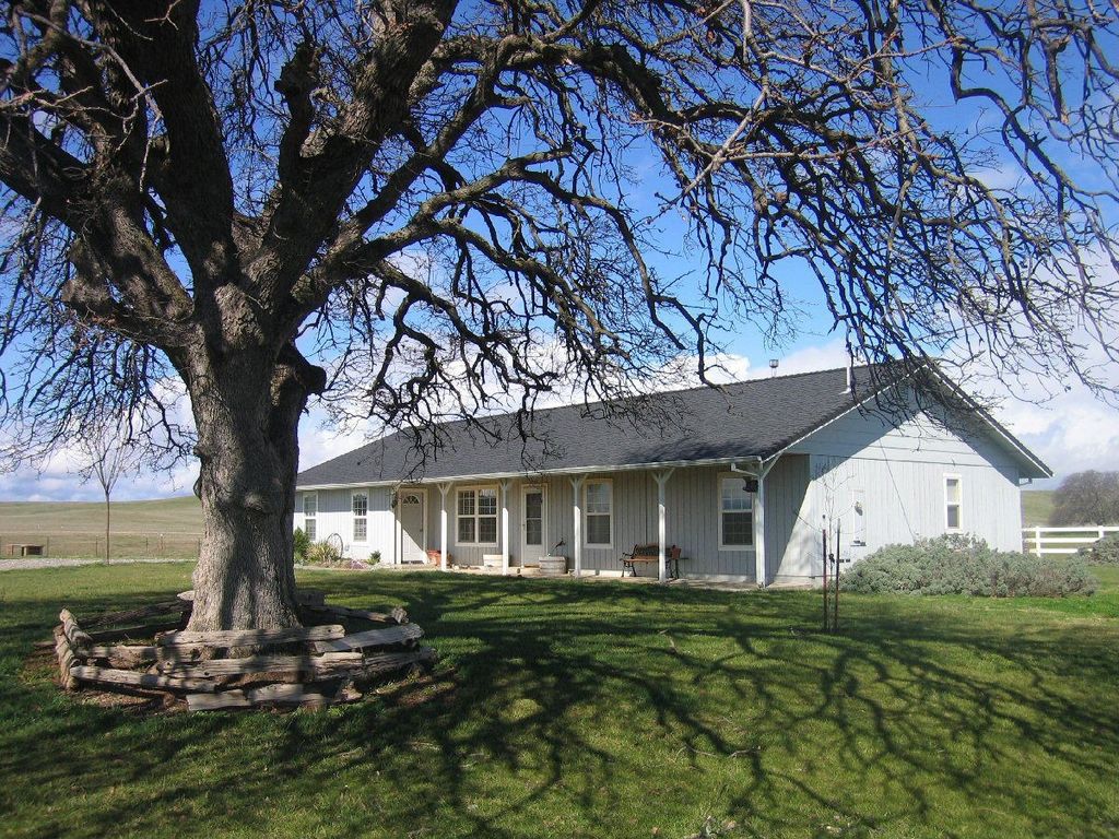 18476 Paskenta Rd, Corning, CA 96021