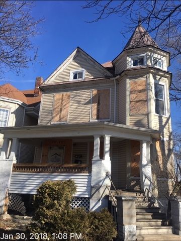 701 N Latrobe Ave, Chicago, IL 60644