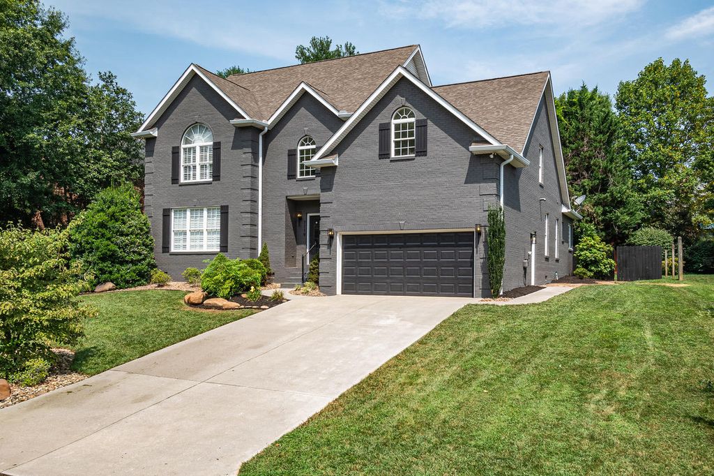 7119 Lawford Rd, Knoxville, TN 37919