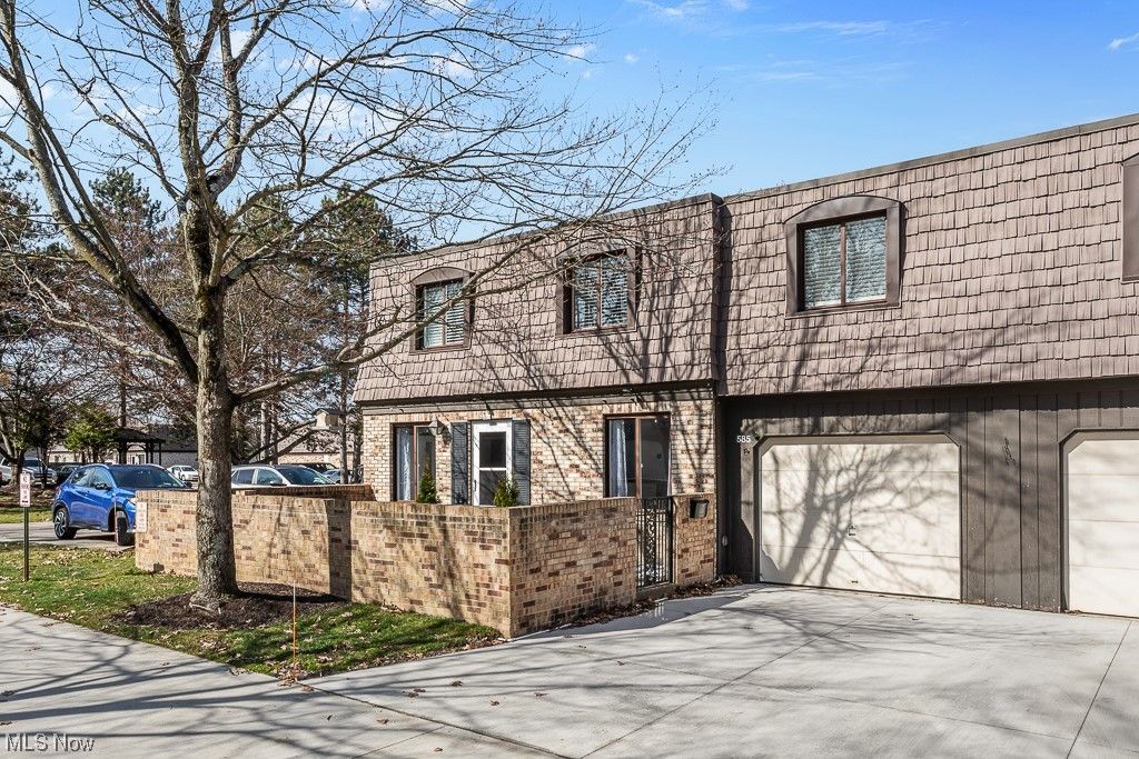 585 Tollis Pkwy, Broadview Heights, OH 44147 Condo for Sale MLS 5021737