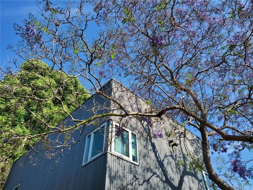 5555 W 76th St, Los Angeles, CA 90045