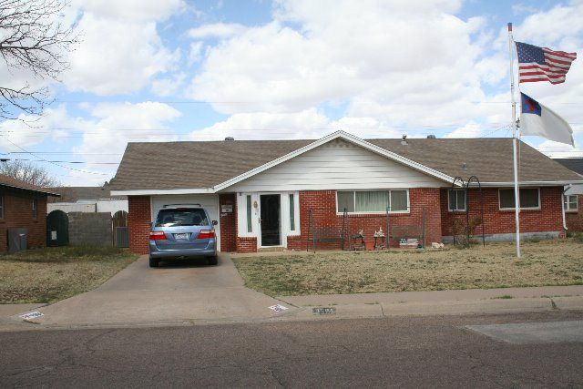 4504 Pleasant Dr, Midland, TX 79703