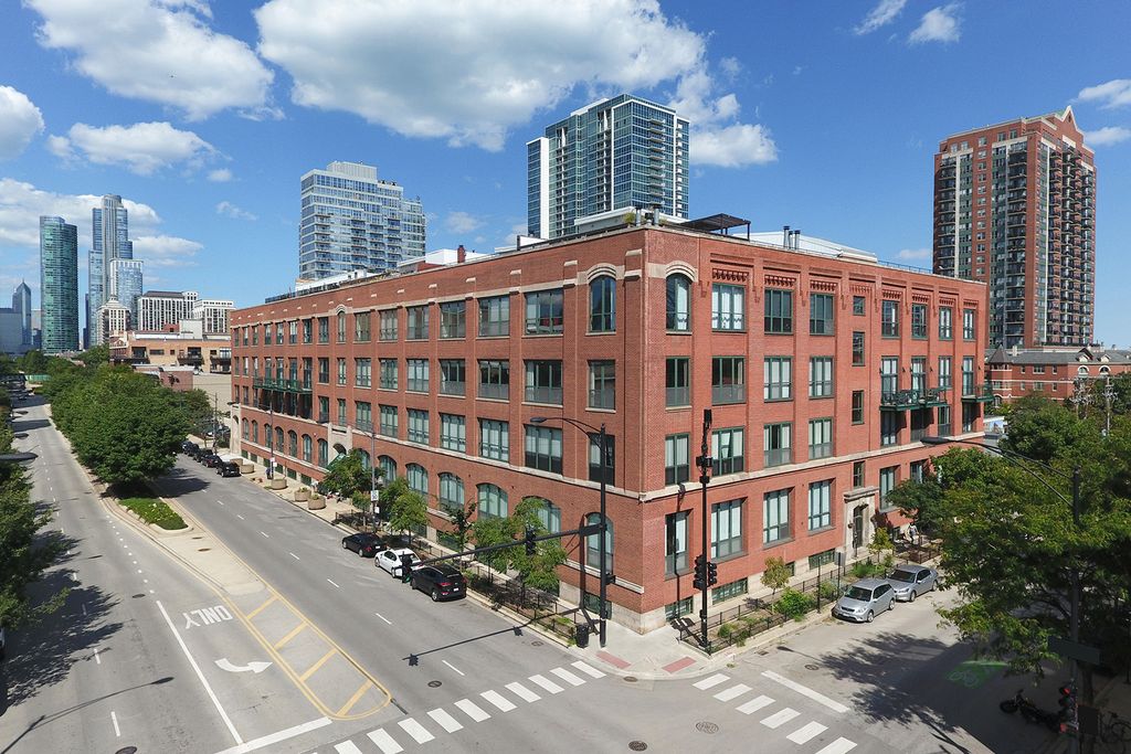 1727 S Indiana Ave #214, Chicago, IL 60616