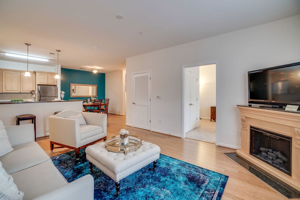 1920 Dunlap Cres, Chester, VA 23836