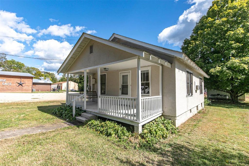 1411 Main St, Van Buren, MO 63965