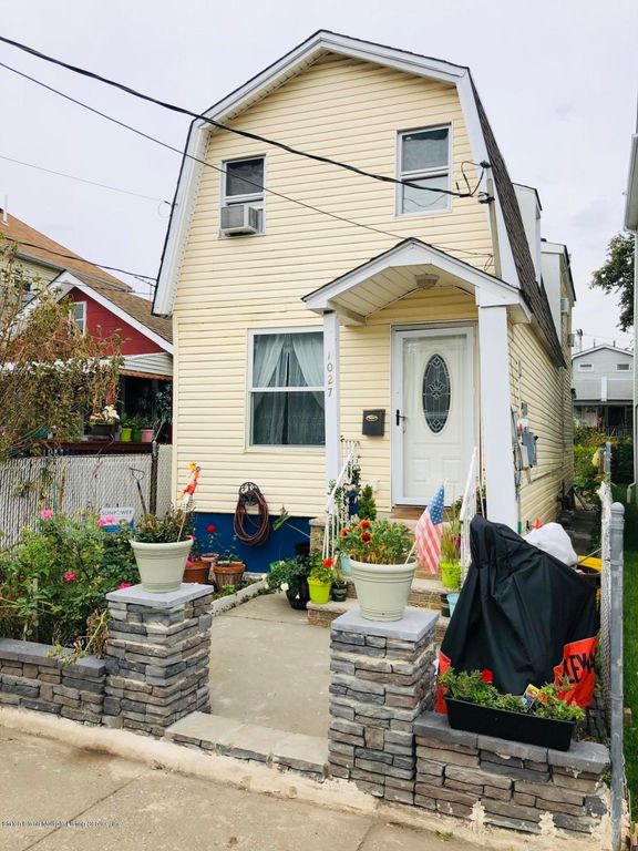 1027 Olympia Blvd, Staten Island, NY 3 Bed, 2 Bath SingleFamily Home 22 Photos Trulia