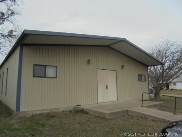 307 N Elmwood Ave, Marietta, OK 73448