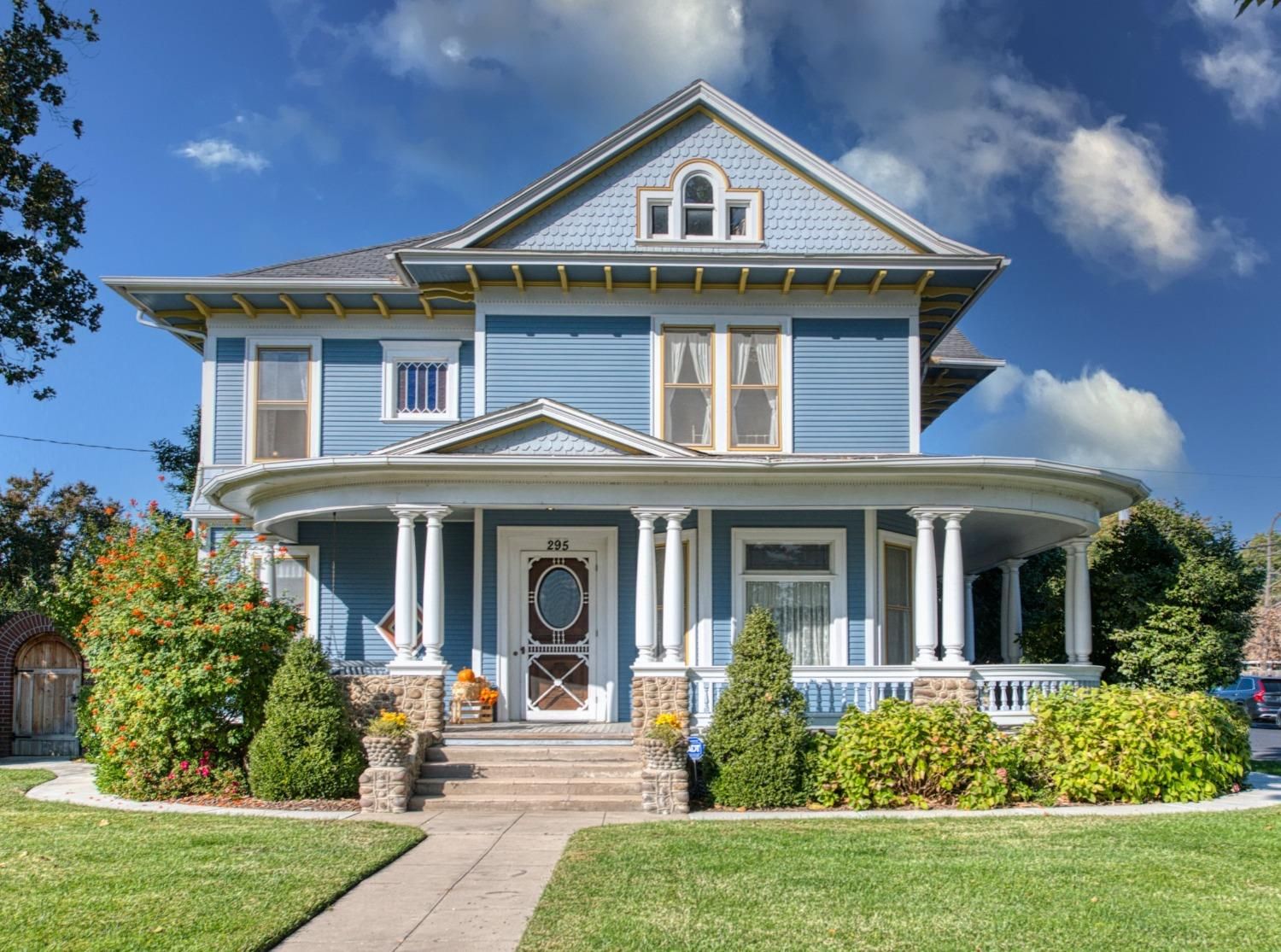 295 S Reed Ave, Reedley, CA 93654 - See Est. Value, Schools & More