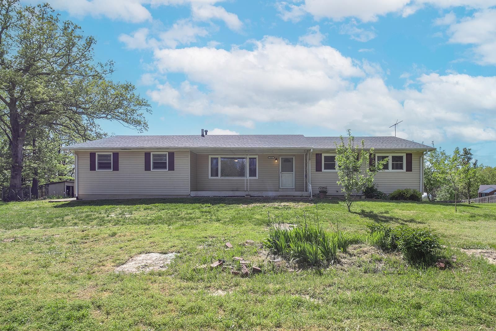 10443 E Cedar Ln, Catawissa, MO 63015 See Est. Value, Schools & More