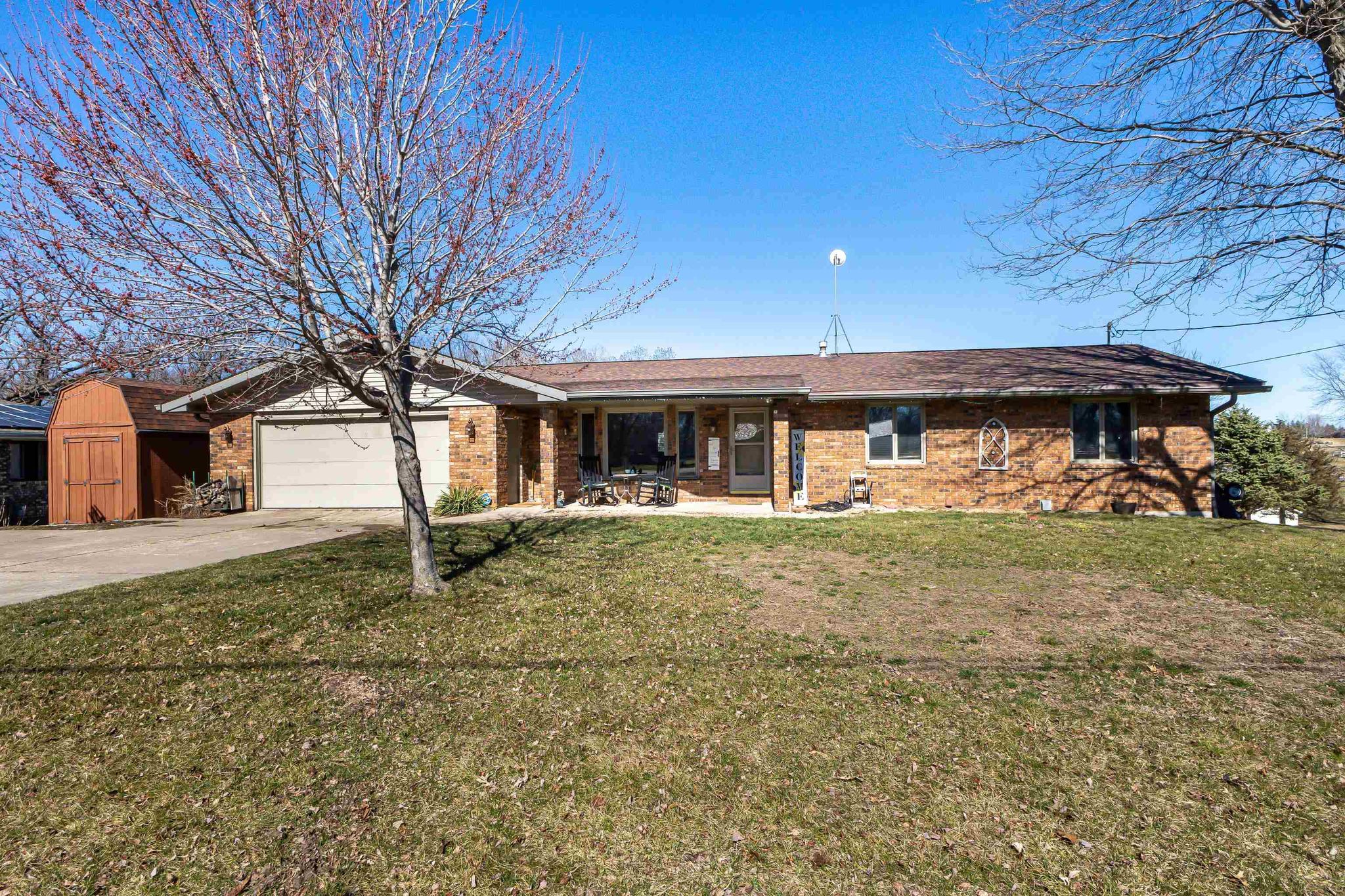 60 Rose Dr, East Dubuque, IL 61025 Trulia