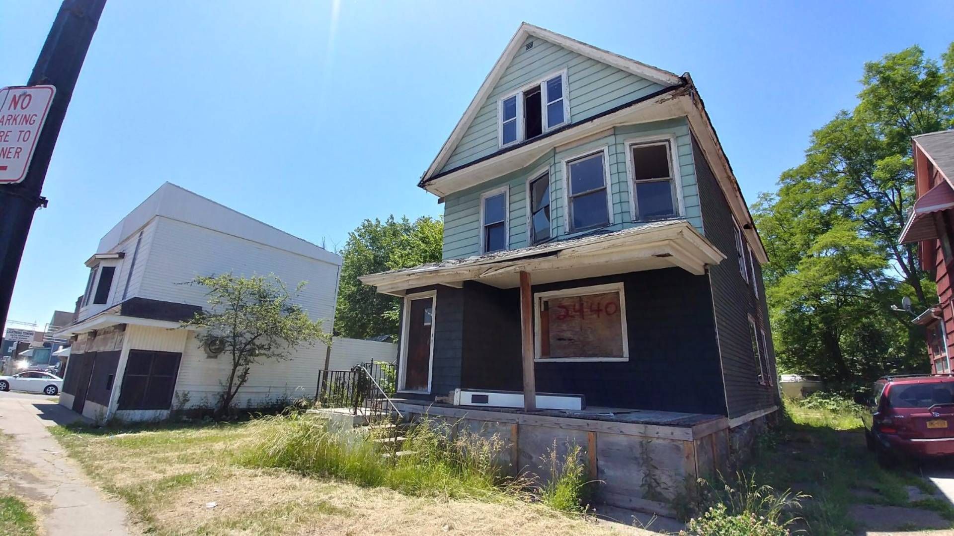 2440 Bailey Ave, Buffalo, NY 14215 See Est. Value, Schools & More