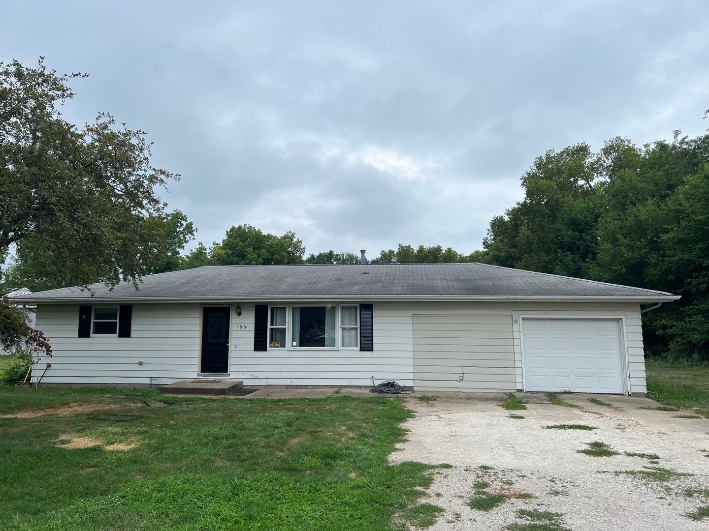 180 E Southmoor Ave, Manito, IL 61546 Trulia