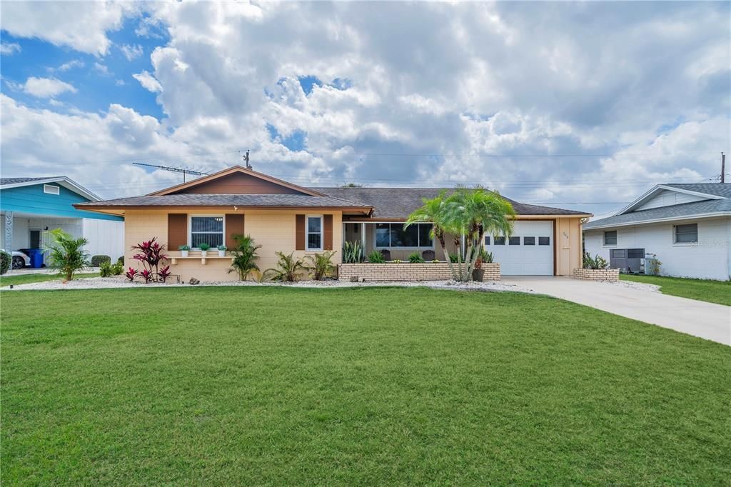 708 Riviera Dr, Sun City Center, FL 33573 Trulia