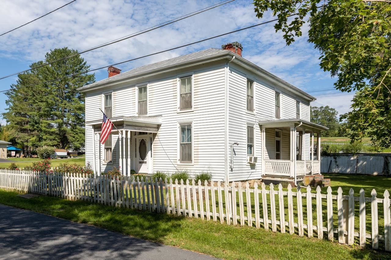 140 W Railroad Ave, Craigsville, VA 24430 Trulia