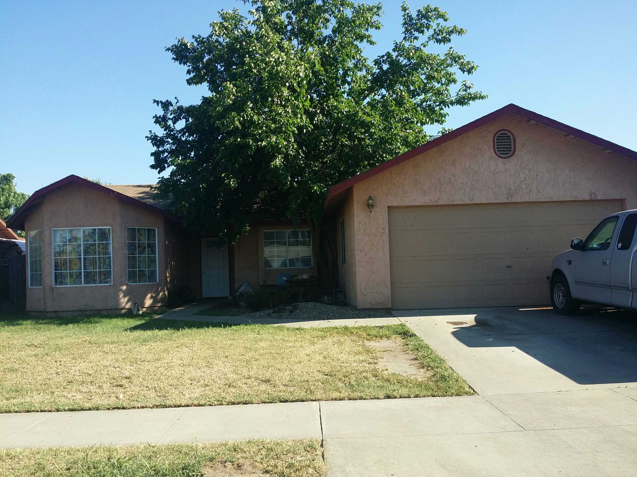 1157 W Oakland Ave, Tulare, CA 93274 Trulia