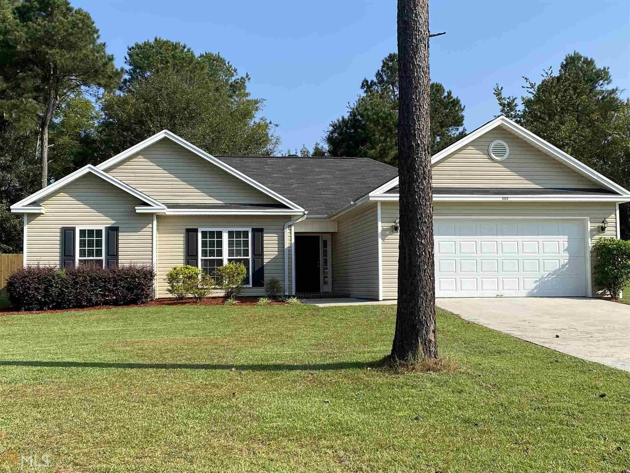205 Thornwood Ct 120, Statesboro, GA 4 Bed, 2 Bath