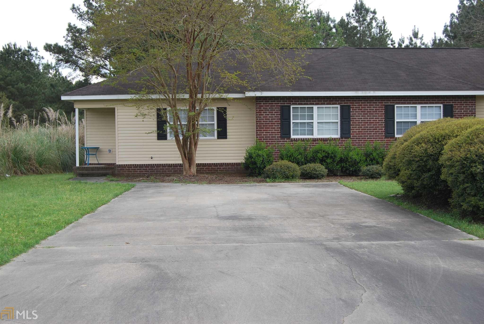 801 Jessica Ln, Statesboro, GA 4 Bed, 4 Bath Multi