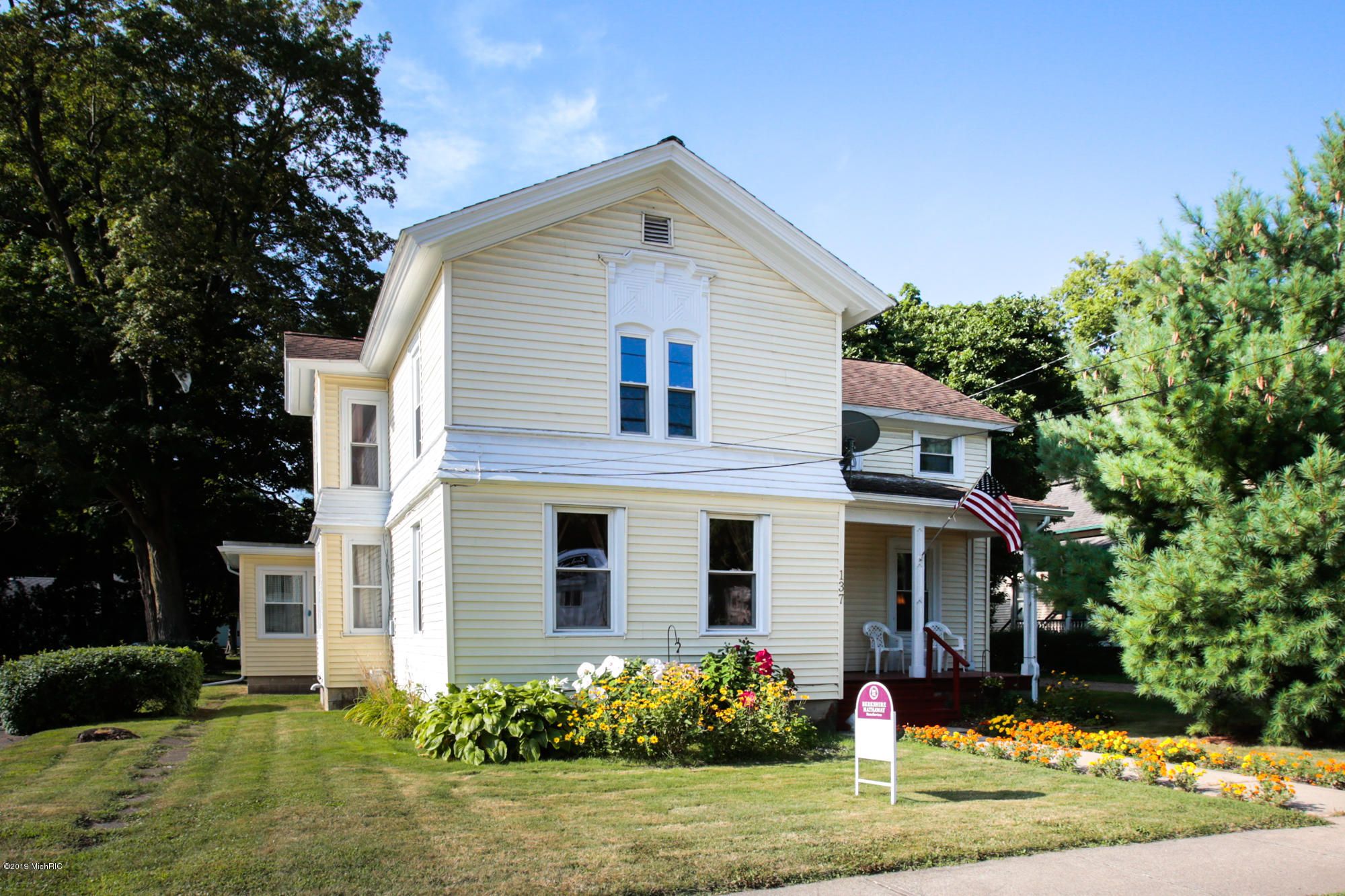 137 W Michigan Ave, Galesburg, MI 49053 Trulia