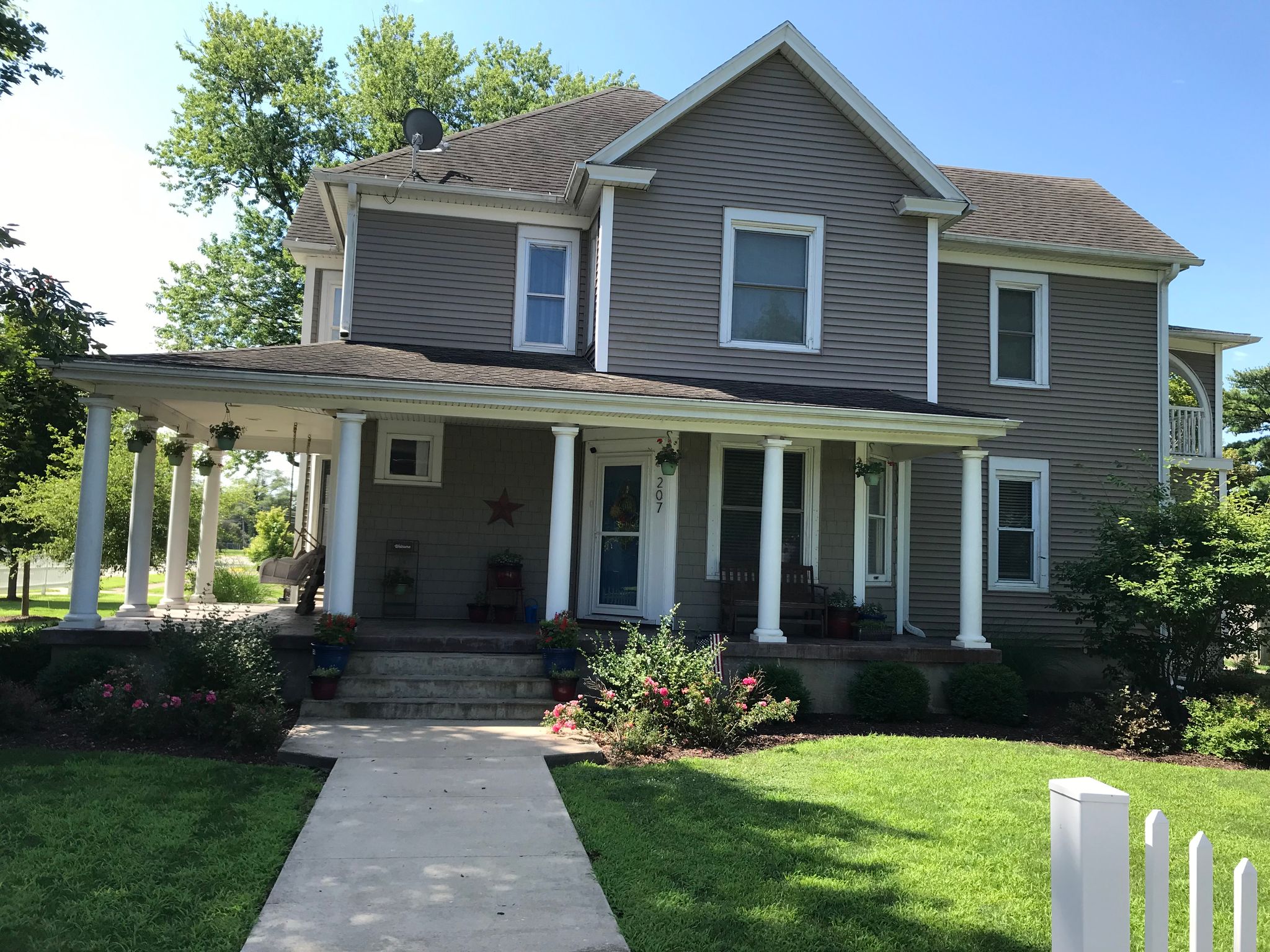 207 S Main St, Seneca, IL 61360 Trulia