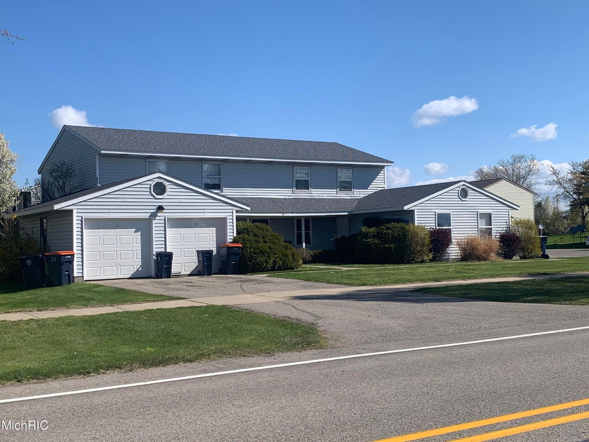 29 E 48th St, Holland, MI 49423 2 Bed, 1 Bath MultiFamily Home MLS