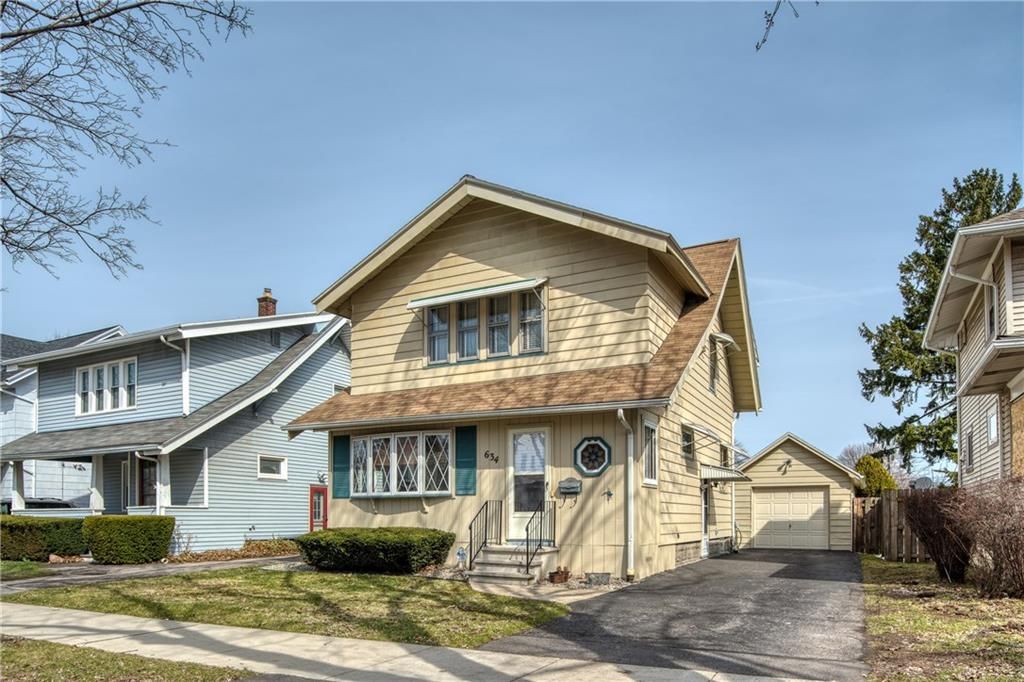 634 Ridgeway Ave, Rochester, NY 3 Bed, 2 Bath SingleFamily Home 21