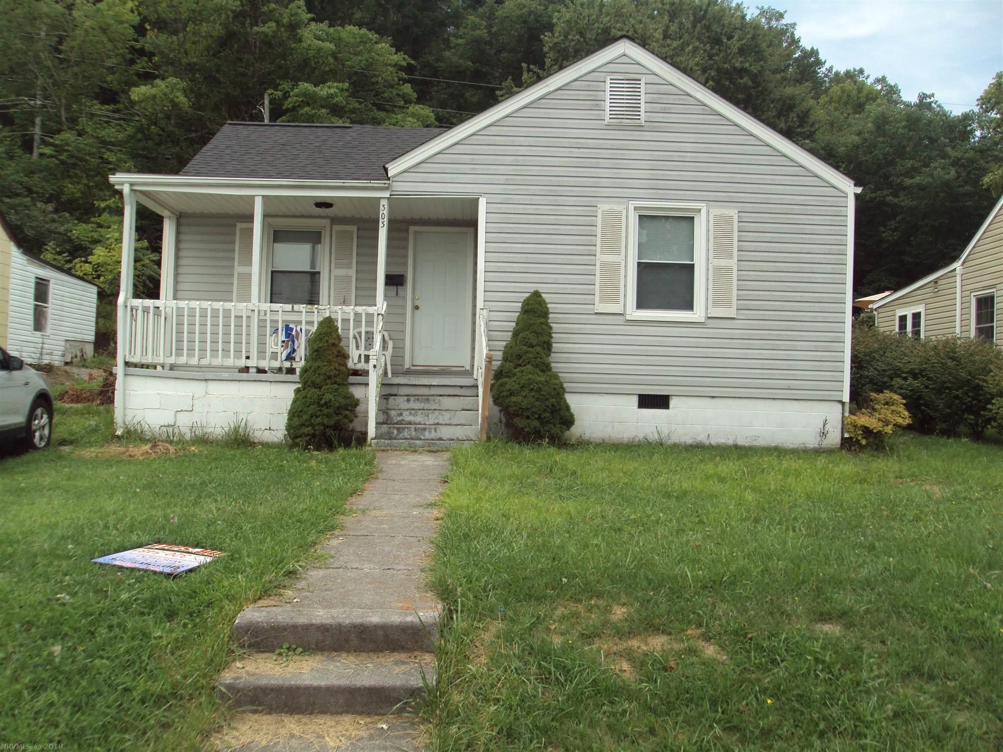 303 Clement St, Radford, VA 24141 Trulia