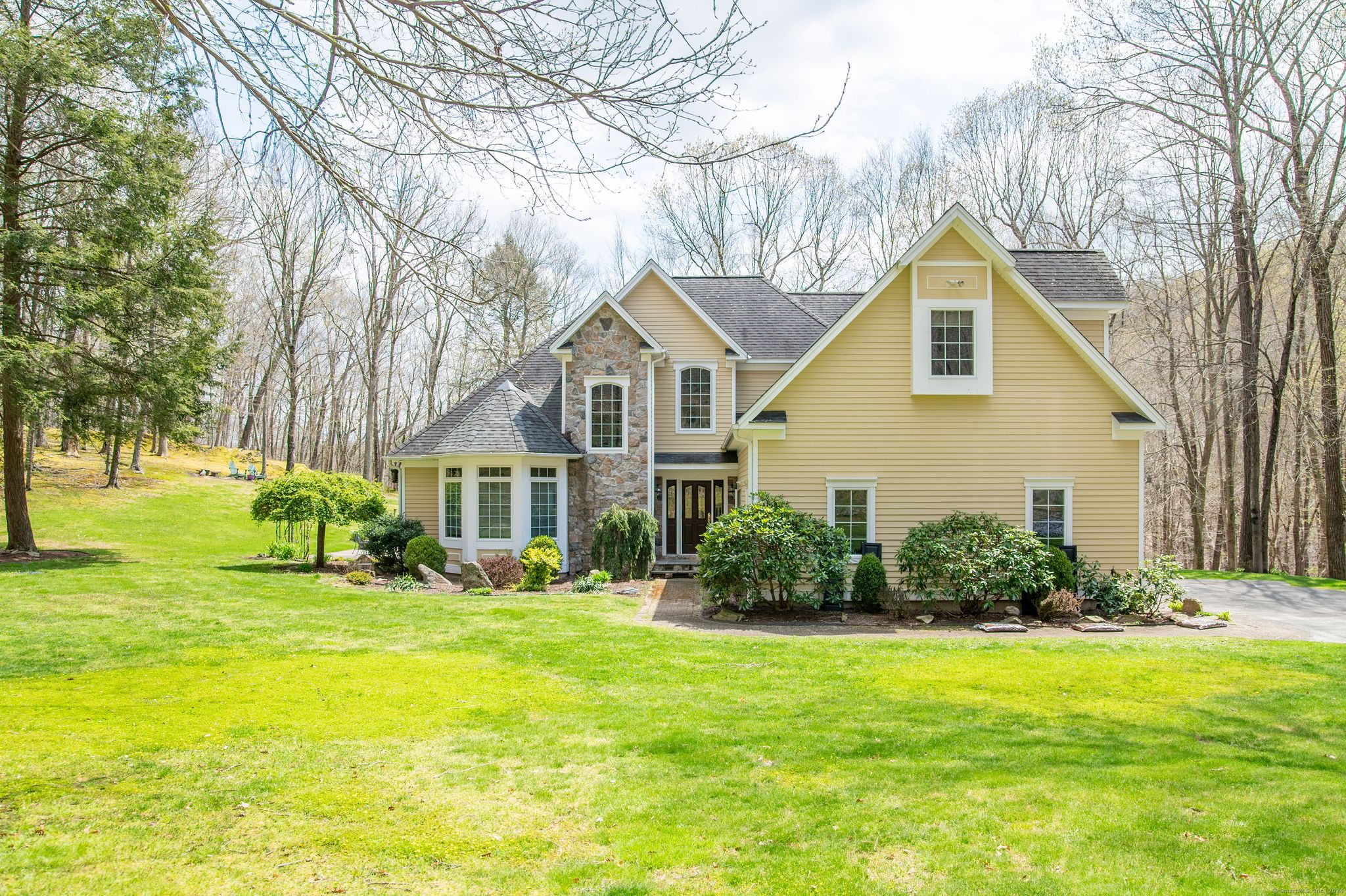 6 Rodney Ln, New Milford, CT 06776 - See Est. Value, Schools & More