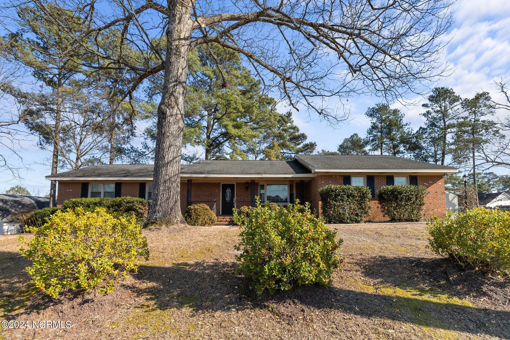 8643 Cliffdale Road, Fayetteville, NC 28314 - See Est. Value, Schools ...