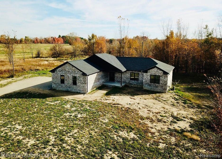 7270 Newark Rd, Imlay City, MI 48444 MLS 20240080730 Trulia