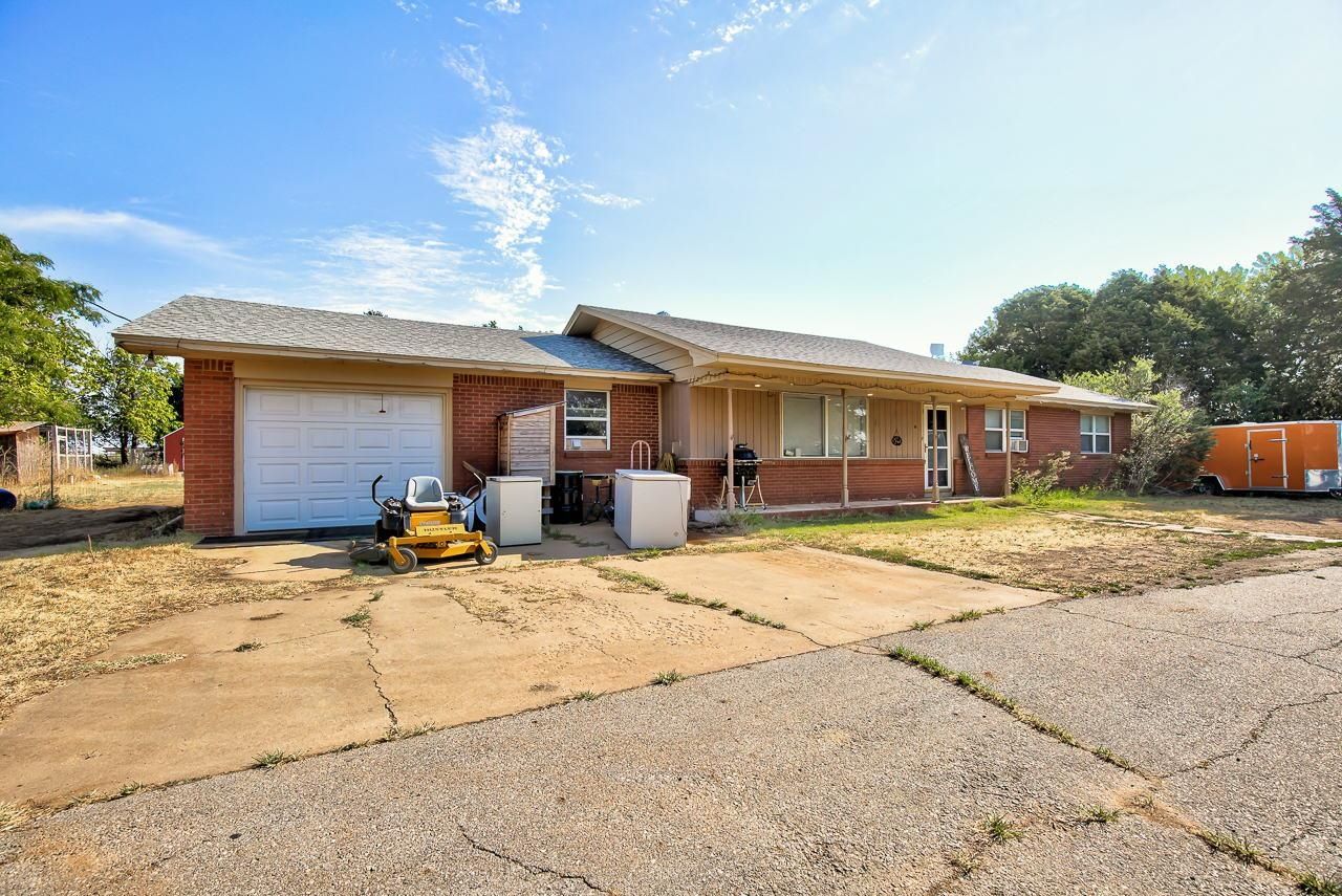 8022 W Owen K Garriott Rd, Enid, OK 73703 Trulia