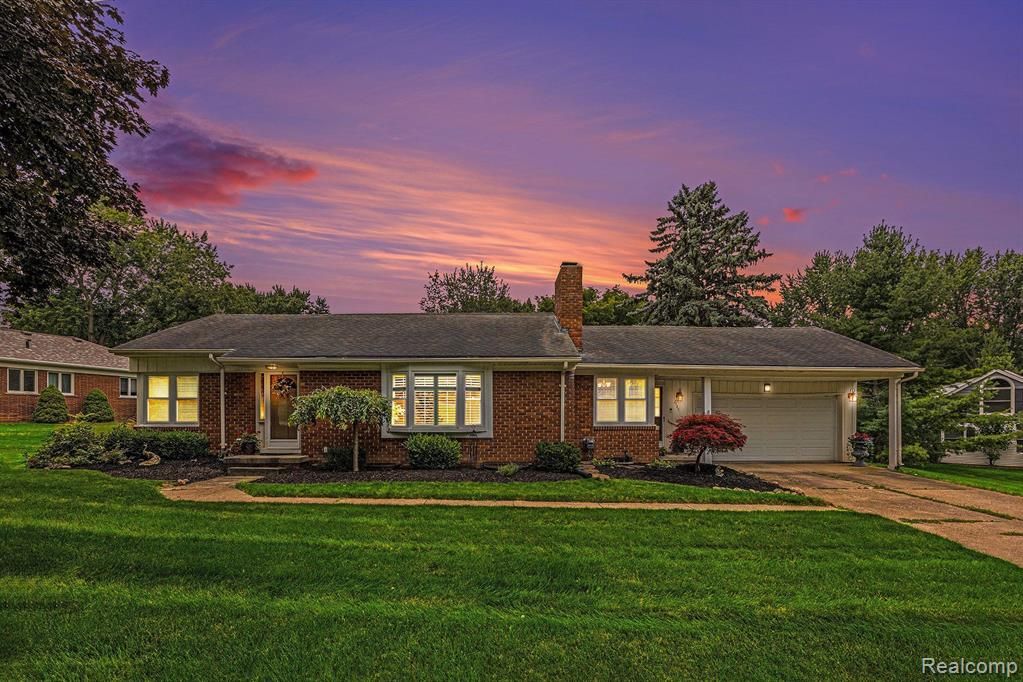 2645 Ayrshire Dr, Bloomfield Hills, MI 48302 MLS 20240049868 Trulia