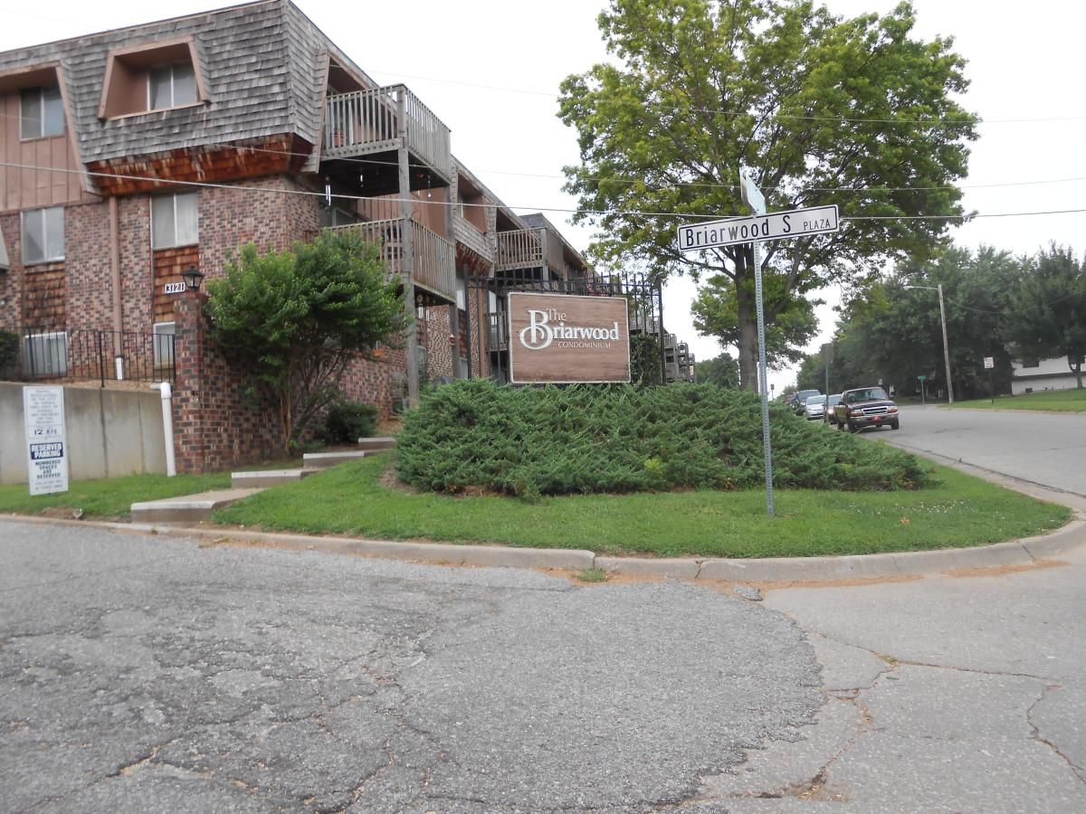 2318 SW Briarwood Plz 104, Topeka, KS 66611 Trulia