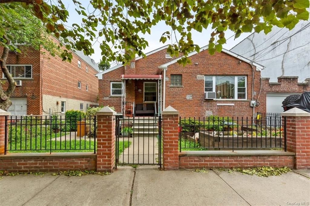 1960 Chatterton Avenue, Bronx, NY 10472 SingleFamily Home for Sale