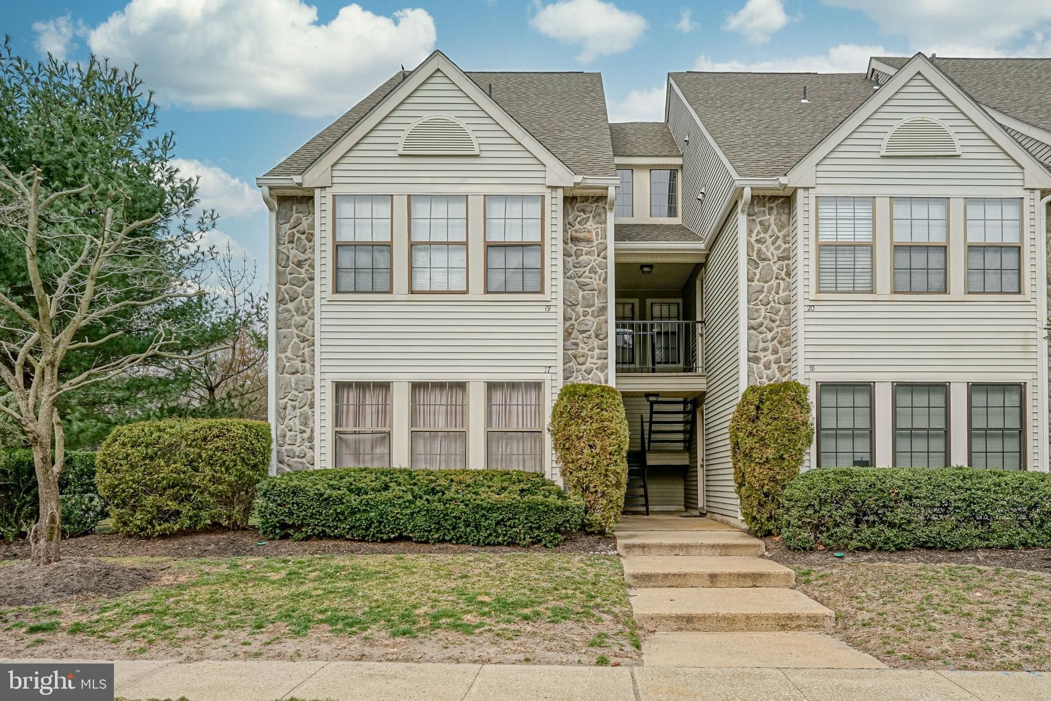 19 Sheffield Dr, Marlton, NJ 2 Bed, 2 Bath 32 Photos Trulia