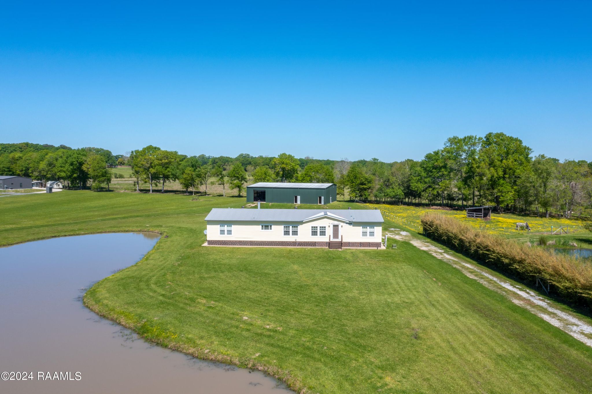 667 Don Guilbeau Rd, Arnaudville, LA 70512 MLS 24002527 Trulia