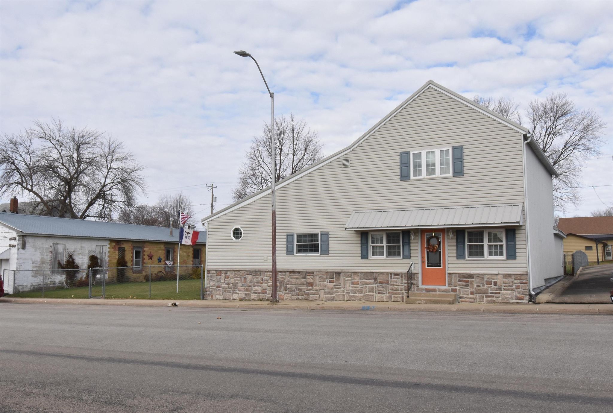 335 Madison St, Winthrop, IA 50682 Trulia