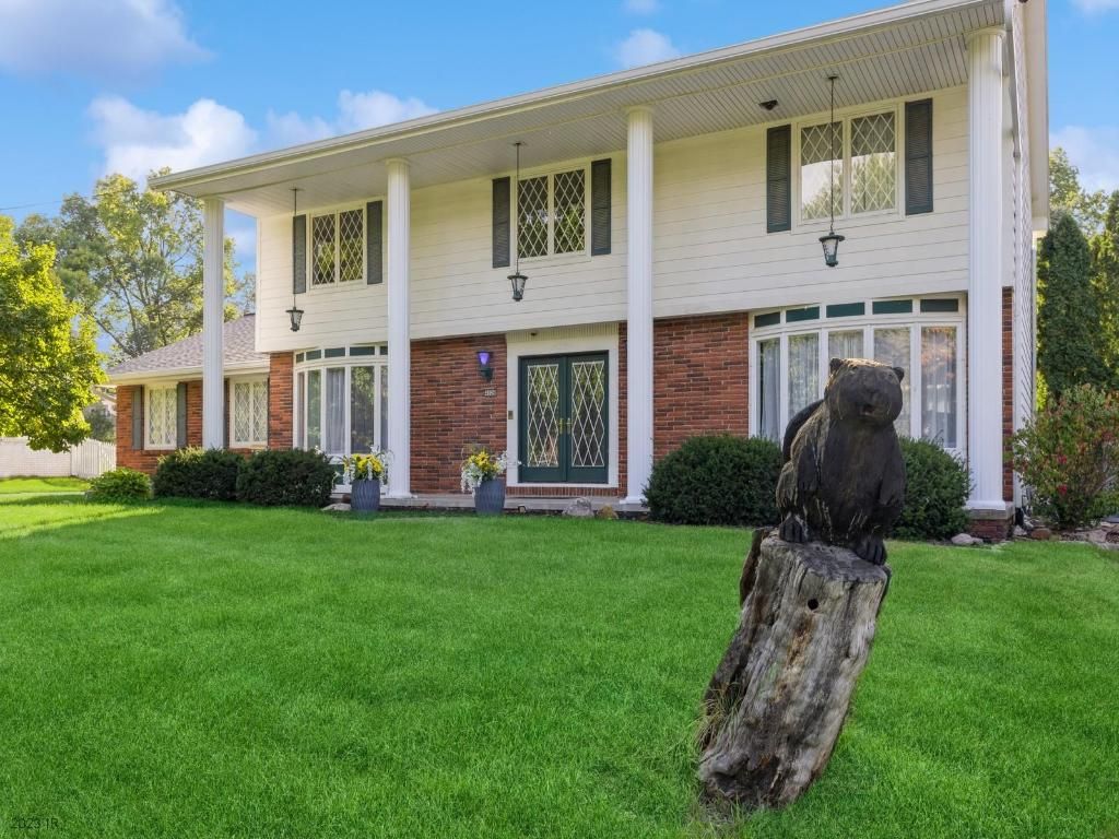 4026 Beaver Ave, Des Moines, IA 50310 See Estimated Value