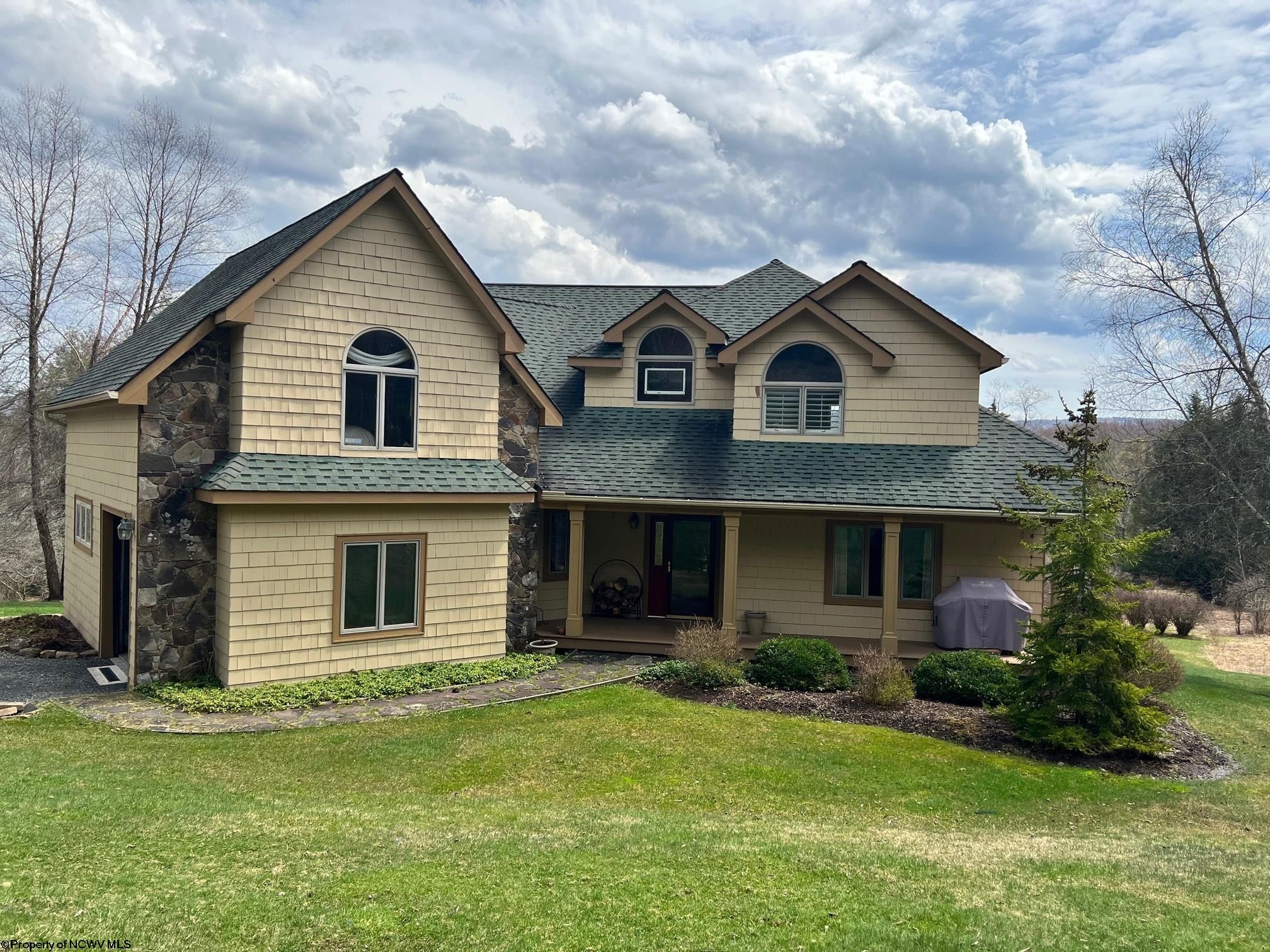 606 Black Bear Trl, Davis, WV 26260 | Trulia