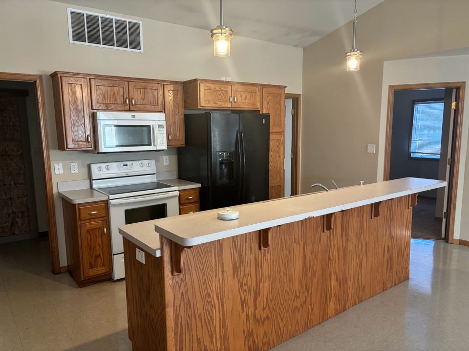 1535 SW Washburn Ave #1, Topeka, KS 66604 - See Est. Value, Schools & More
