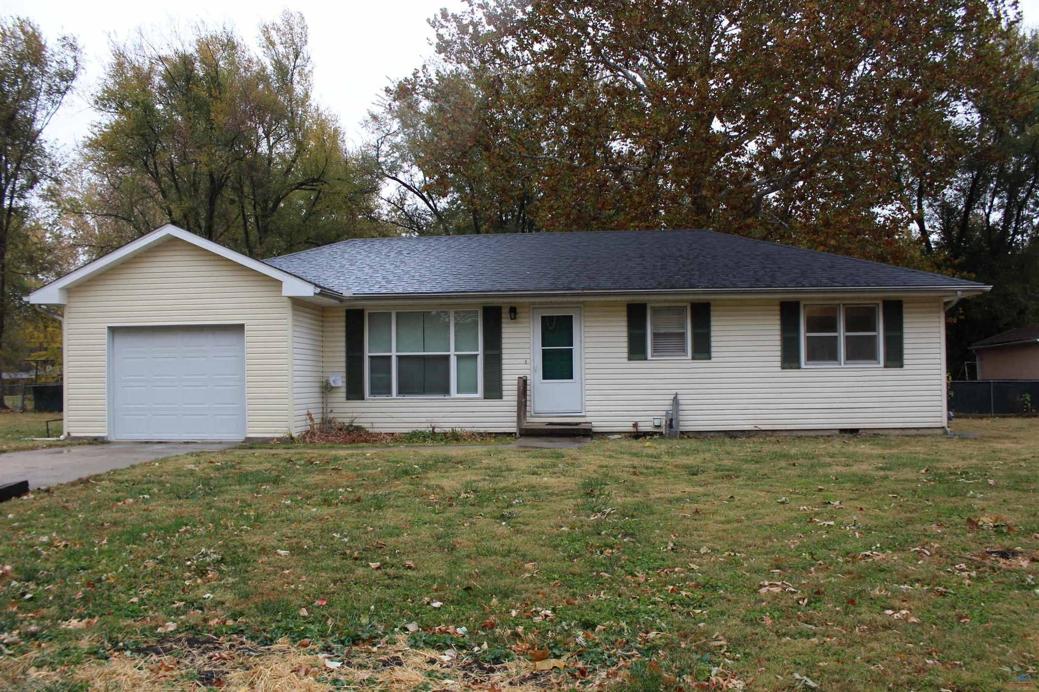 2813 Meadow Wood Dr, Sedalia, MO 65301 Trulia