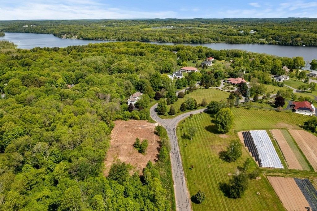 6 Norino Dr, West Newbury, MA 01985 Trulia