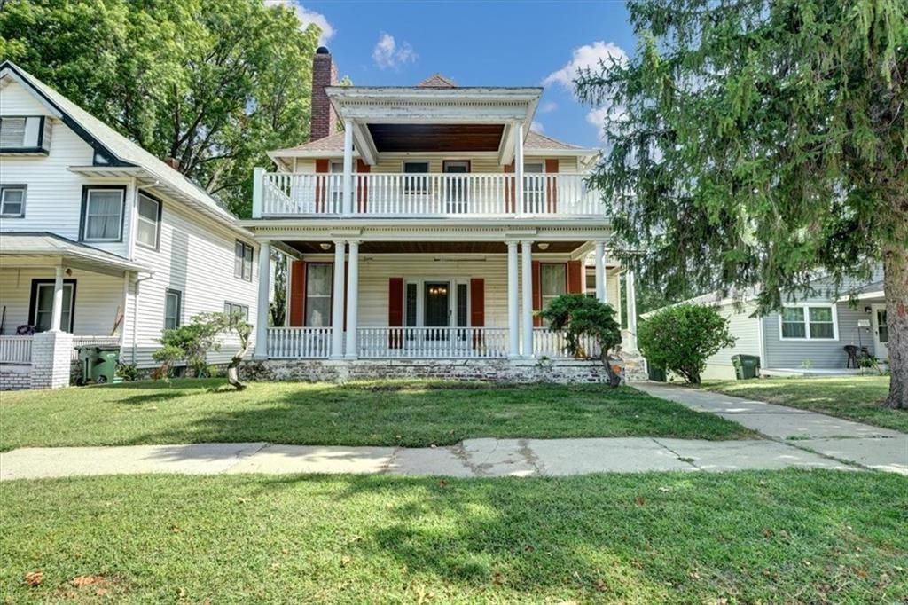 1033 5th Ave, Leavenworth, KS 66048 Trulia