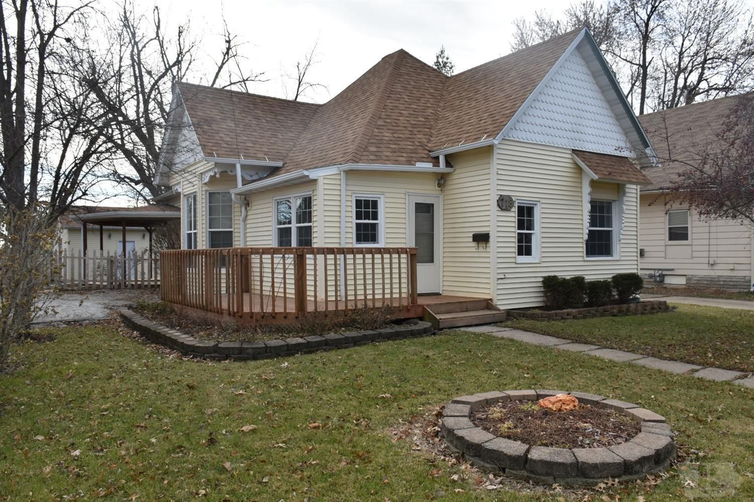 718 W Washington St, Centerville, IA 52544 Trulia
