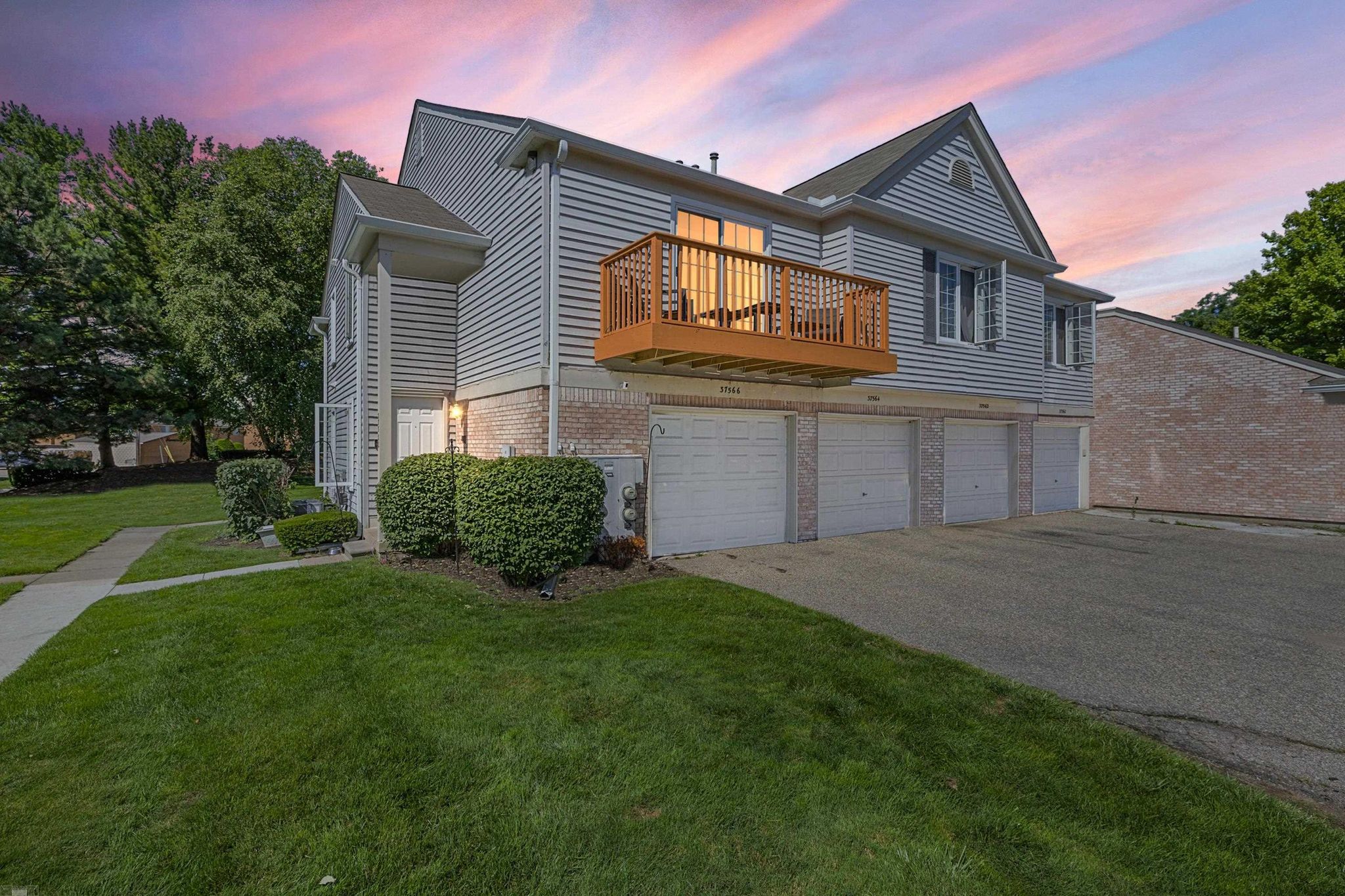 37566 Stonegate Cir, Clinton Township, MI 48036 - See Est. Value ...